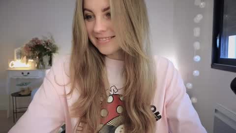 ImKeira online show from 02/22/25, 11:02