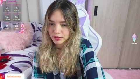 Larisa online show from 02/07/25, 01:04