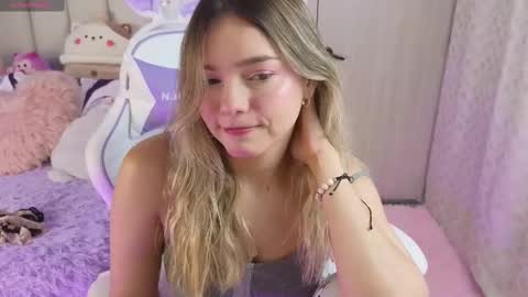 Larisa online show from 02/27/25, 10:42