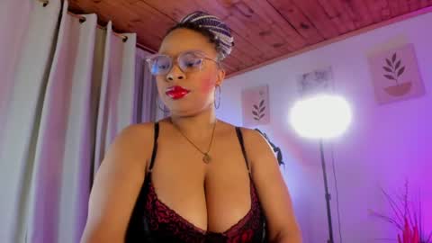 Snapshot of imlauraa chatting on 07/14/26, 03:22 Laurita Aries Guys on April 13th and 14th I will be offline for my birthday I love you very much. online show from 07/14/26, 03:22