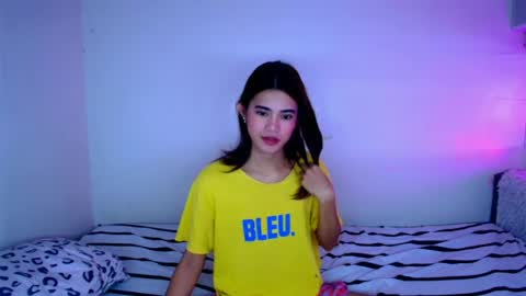Snapshot of imma_ambani chatting on 05/19/26, 10:32 imma online show from 05/19/26, 10:32