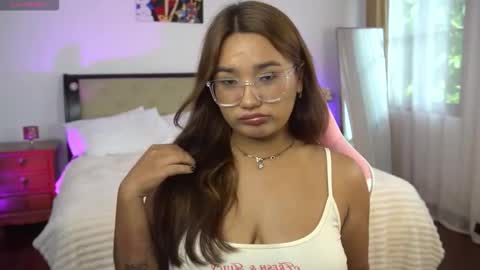 Imma  online show from 10/17/25, 04:04