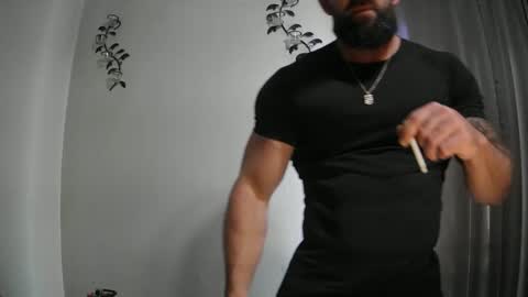 Snapshot of imnewherelollol chatting on 10/09/25, 02:37 Majordadbod101 online show from 10/09/25, 02:37