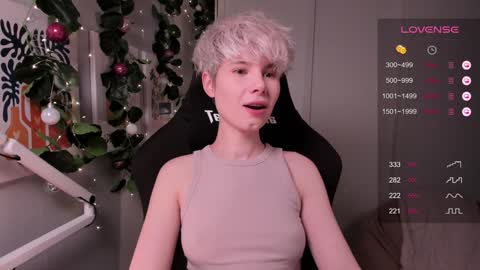 Mia online show from 12/06/24, 05:11