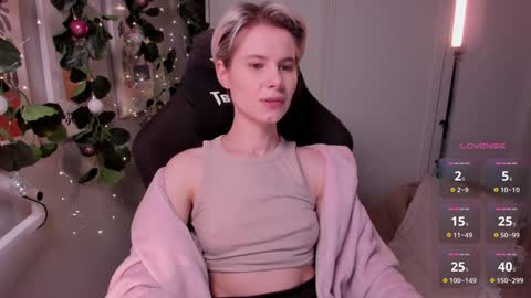 Mia online show from 01/04/25, 08:16