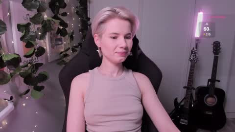 Mia online show from 02/03/25, 10:03