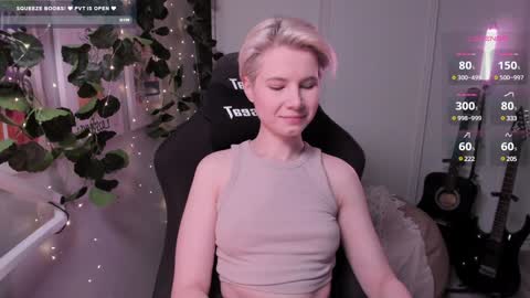 Mia online show from 02/04/25, 10:00