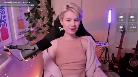 Mia online show from 02/23/25, 10:17