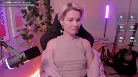 Mia online show from 03/03/25, 10:06