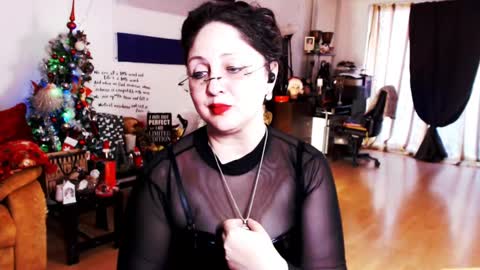 Empress online show from 01/08/25, 02:03