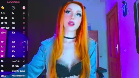 Lora online show from 11/03/25, 03:13