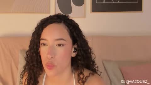 Sara online show from 02/01/26, 02:32