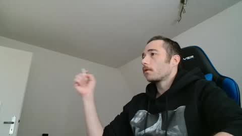 Flummi online show from 09/15/25, 11:32