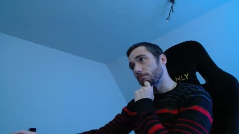 Flummi online show from 10/19/25, 11:49