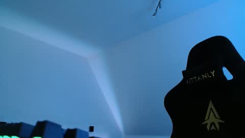 Flummi online show from 11/03/25, 02:29