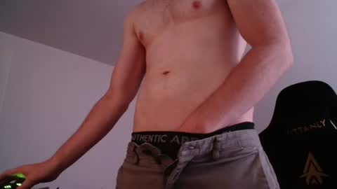 Snapshot of imsexyandiknowit89 chatting on 07/05/26, 03:56 Flummi online show from 07/05/26, 03:56