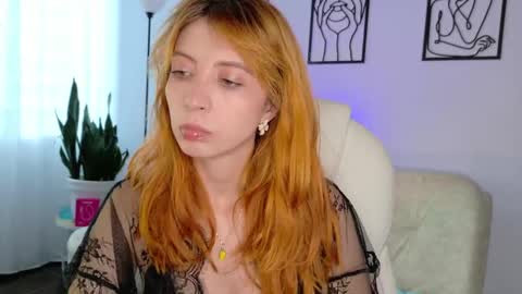 Sienna online show from 10/03/25, 09:23