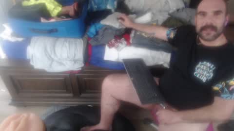 I use to be imeverythingandnothing online show from 12/05/24, 08:00