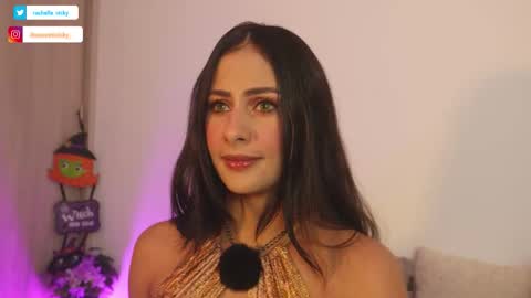 imvickyrachell_ online show from 10/31/25, 03:35