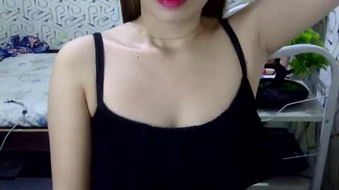 Snapshot of imyourgirl_vanessa26 chatting on 05/29/26, 10:57 Im sad because im lonely wish help me here online show from 05/29/26, 10:57