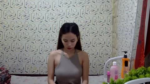 Snapshot of imyourgirl_vanessa26 chatting on 06/21/26, 10:40 Im sad because im lonely wish help me here online show from 06/21/26, 10:40
