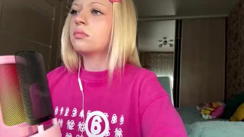 Lola online show from 03/07/26, 10:45