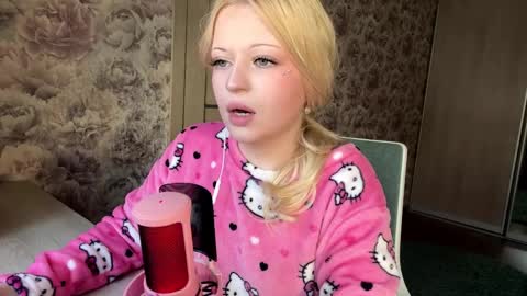 Lola online show from 03/29/26, 12:16