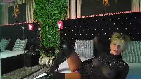 inanna_ishtar1 online show from 06/28/26, 09:15