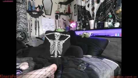 Inarafoxx online show from 02/28/25, 02:09