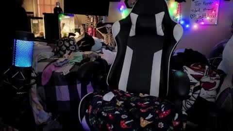 Inarafoxx online show from 03/31/26, 09:04