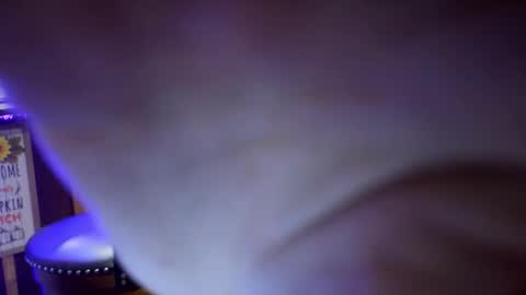 Snapshot of incognitocameltoe chatting on 10/16/25, 09:27 incognitocameltoe online show from 10/16/25, 09:27