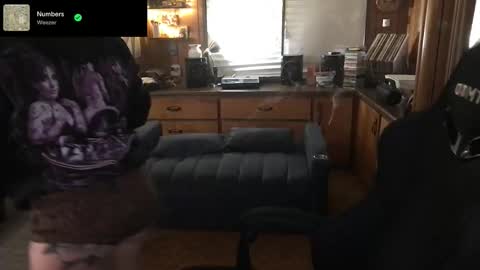 Carter online show from 10/24/25, 01:35