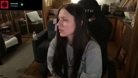 Snapshot of incognitoqueen chatting on 05/12/26, 04:31 Carter online show from 05/12/26, 04:31