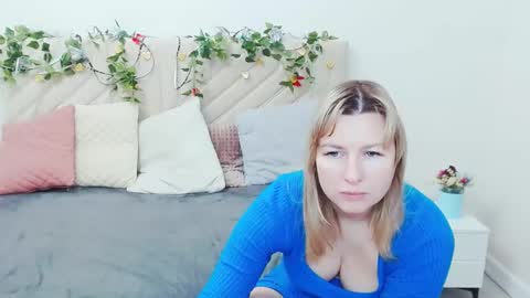 incredible_ariela online show from 02/11/26, 06:29