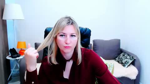 Snapshot of incredible_ariela chatting on 07/20/26, 10:39 incredible_ariela online show from 07/20/26, 10:39