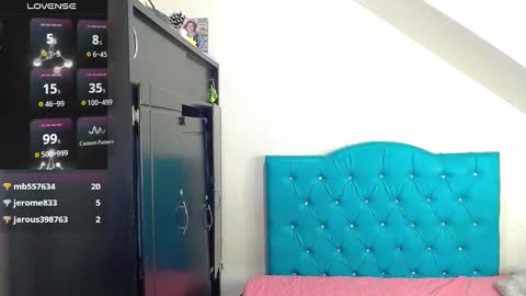 incubus_couple1 online show from 03/09/25, 08:10