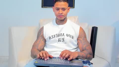 Jacobo online show from 10/27/25, 02:48