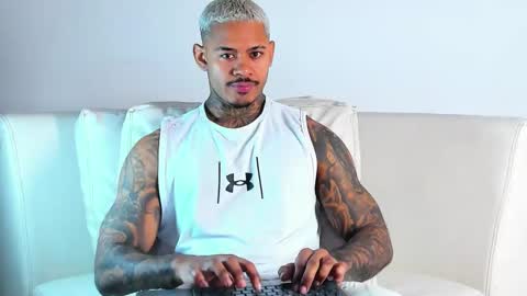 Snapshot of independent_project chatting on 02/03/26, 06:40 Jacobo online show from 02/03/26, 06:40