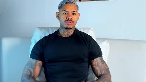 Snapshot of independent_project chatting on 02/15/26, 04:53 Jacobo online show from 02/15/26, 04:53