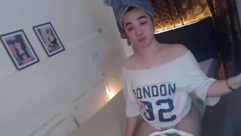 indestructabletrixie online show from 02/06/26, 09:12