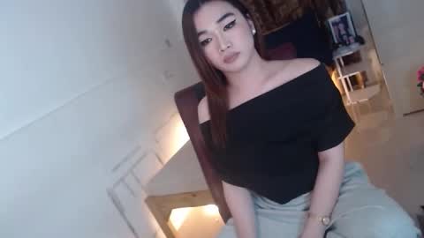 indestructabletrixie online show from 02/24/26, 03:37