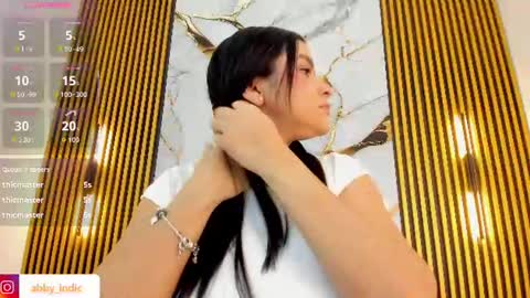 Snapshot of indi_catalina chatting on 06/21/26, 09:39 Indi Catalina online show from 06/21/26, 09:39