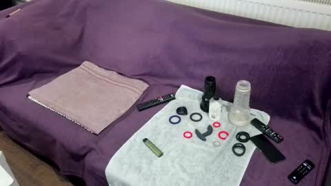indian_exhibitionist online show from 10/04/25, 08:51