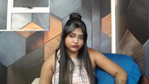 Snapshot of indian_rimmelx chatting on 10/23/25, 07:18 Melz online show from 10/23/25, 07:18