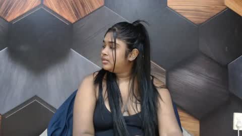 Snapshot of indian_rimmelx chatting on 07/07/26, 07:23 Melz online show from 07/07/26, 07:23