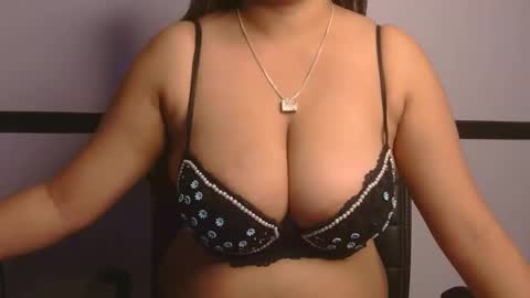 indian_sayesha online show from 02/17/26, 04:46