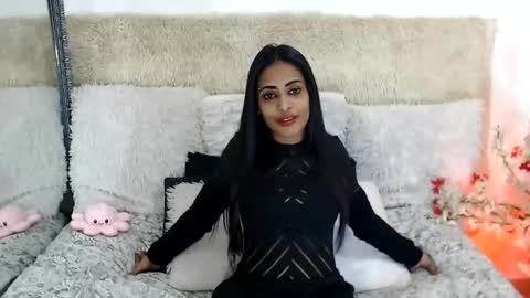Jazmin online show from 09/19/25, 11:49