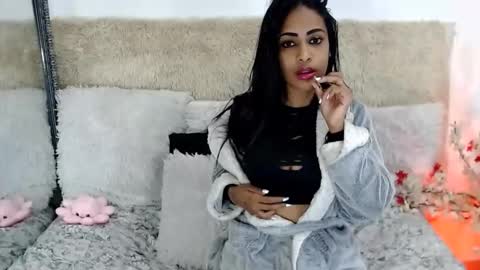Jazmin online show from 09/26/25, 01:53