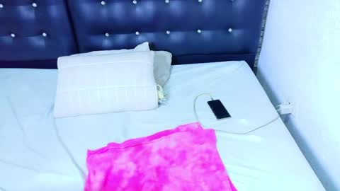 Snapshot of indian_whore18 chatting on 05/28/26, 03:04 indian_whore18 online show from 05/28/26, 03:04