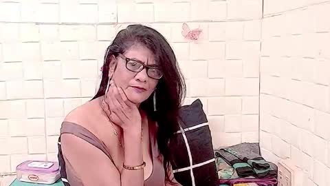 Femiez online show from 04/11/26, 07:45